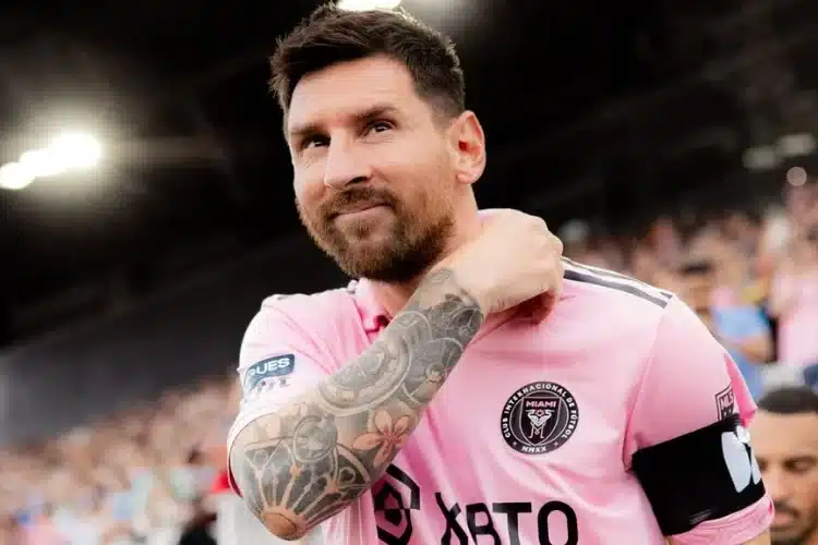 Messi không giữ được chiến thắng cho Inter Miami