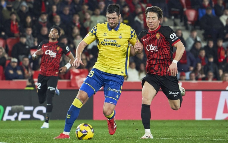 Mallorca nghiền nát Las Palmas 3-1