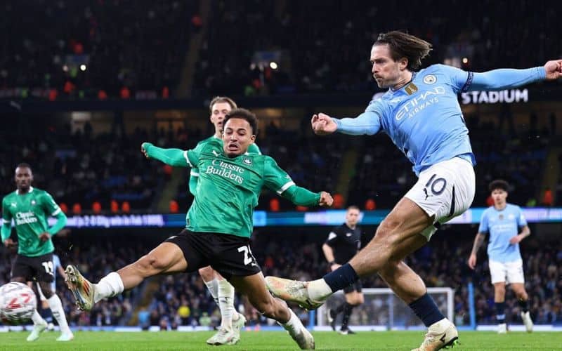 Hiệp hai bùng nổ, Man City định đoạt trận đấu