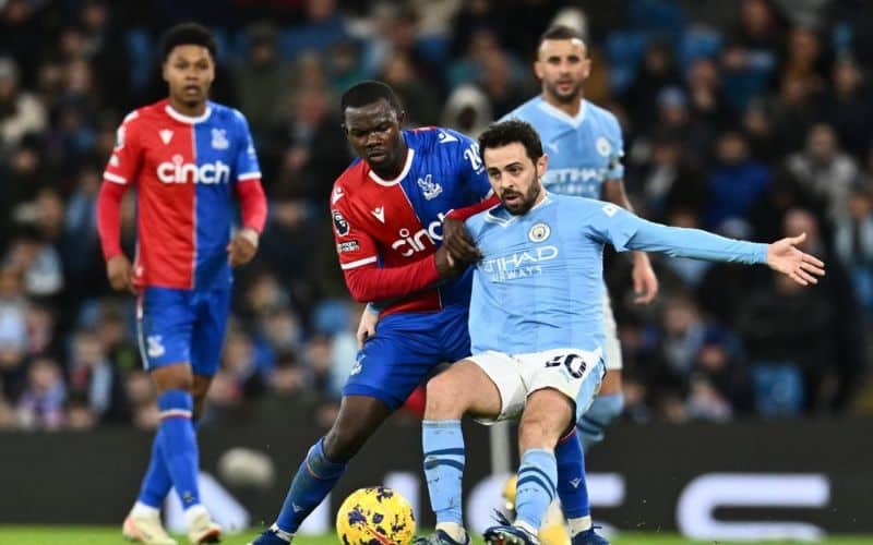 Man City hụt hơi trong cuộc đua top 4